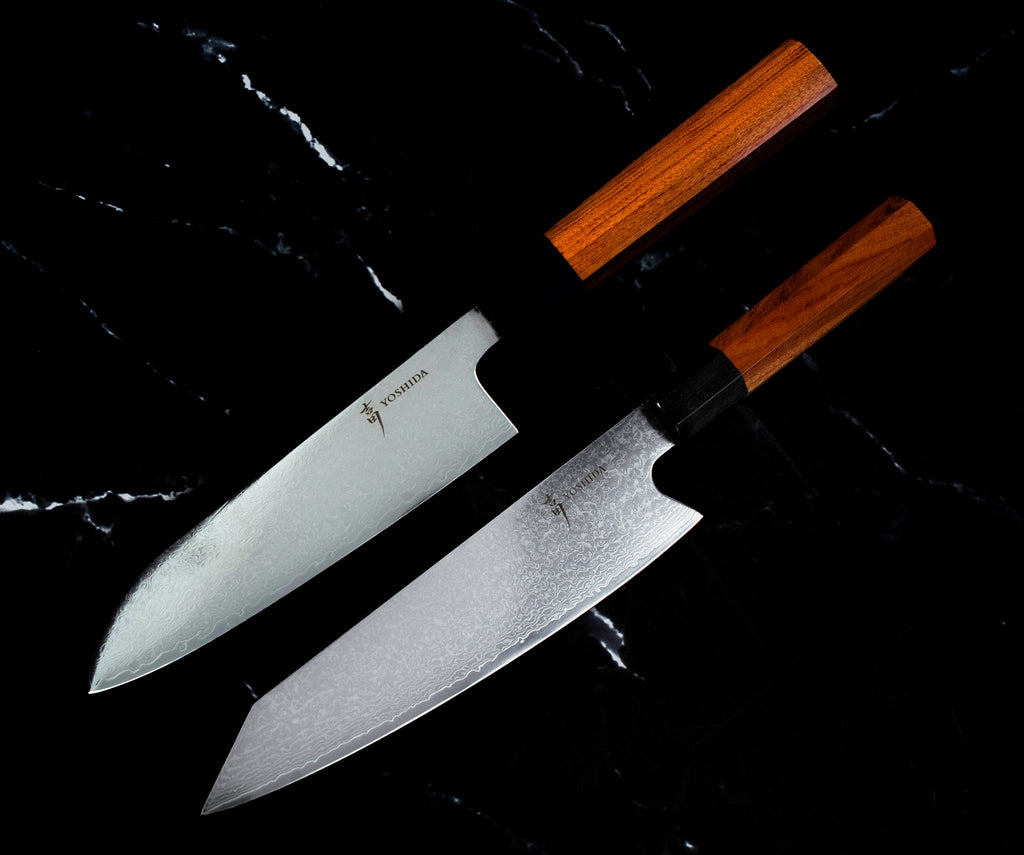 Set Yoshida : Santoku 17 cm AUS-10 et Kiritsuke 20 cm VG-10 à manches en bois de rose, côte à côte