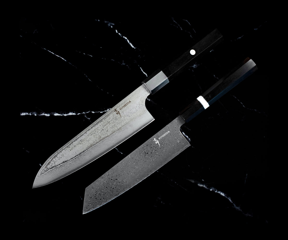 Set Yoshida : Santoku 18 cm et Kiritsuke 18 cm en Damas AUS-10, les deux couteaux côte à côte