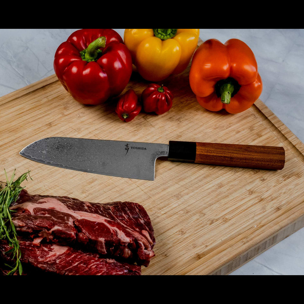 Couteau Santoku 17 cm – Damas Aus-10 Bois de Rose Yoshida