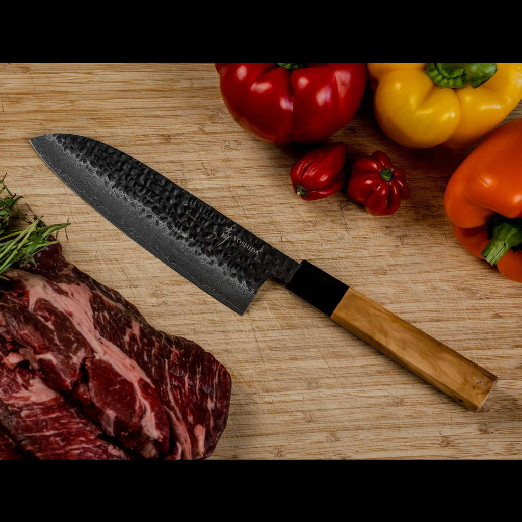 Couteau Santoku 18 cm – Damas VG-10 Bois d’Olivier Yoshida